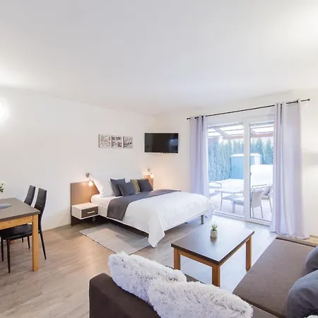 Apartman Sophia 4 S Terasou Velke Losiny Exterior photo